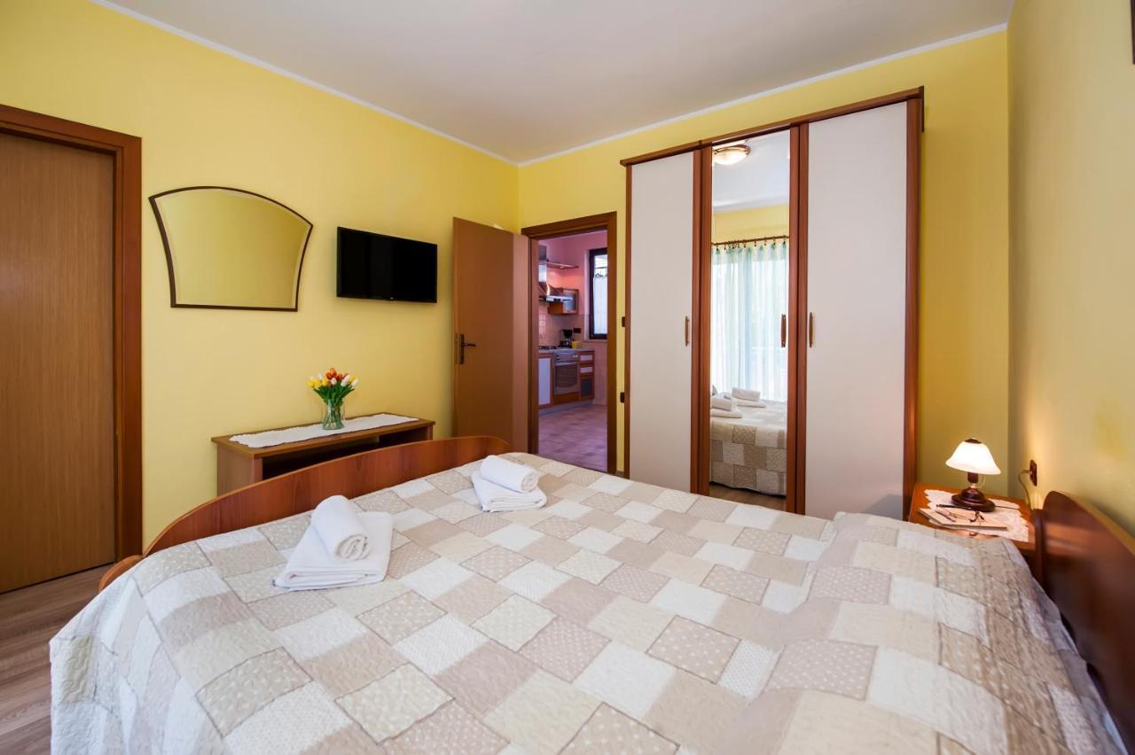 Apartments Modrusan Rovinj Luaran gambar
