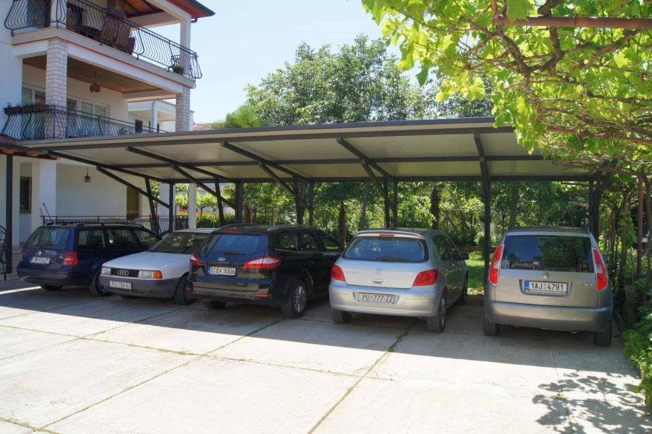 Apartments Modrusan Rovinj Luaran gambar
